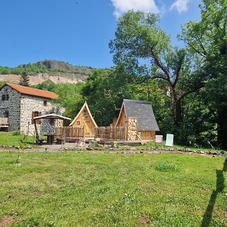 Les Cabanes Feeriques Du Cheix Saint-Diery Exterior foto