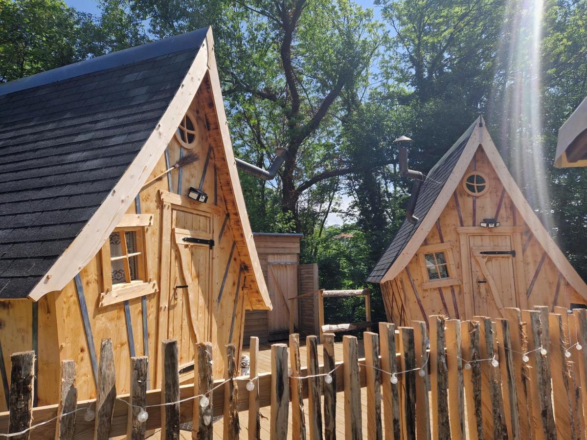 Les Cabanes Feeriques Du Cheix Saint-Diery Exterior foto